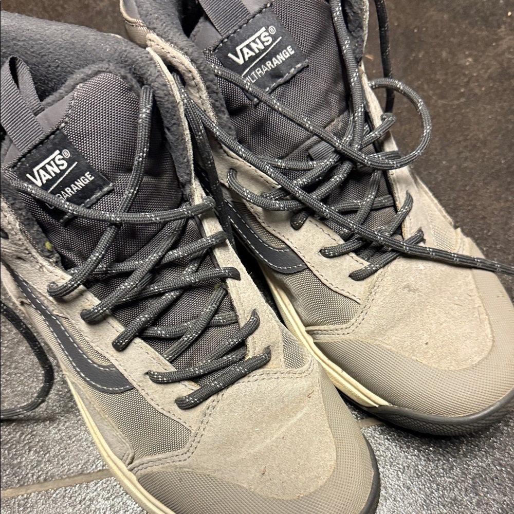 Vans women or men’s Gray Sneakers boots size 9 size 7.5